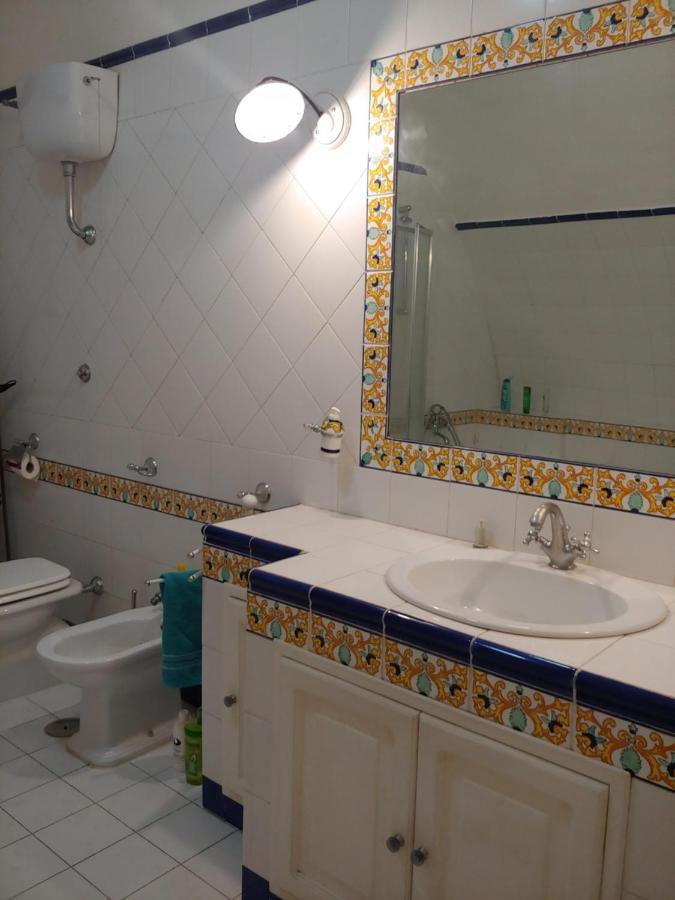 Hotel La Casa Di Francesca à Naples Extérieur photo